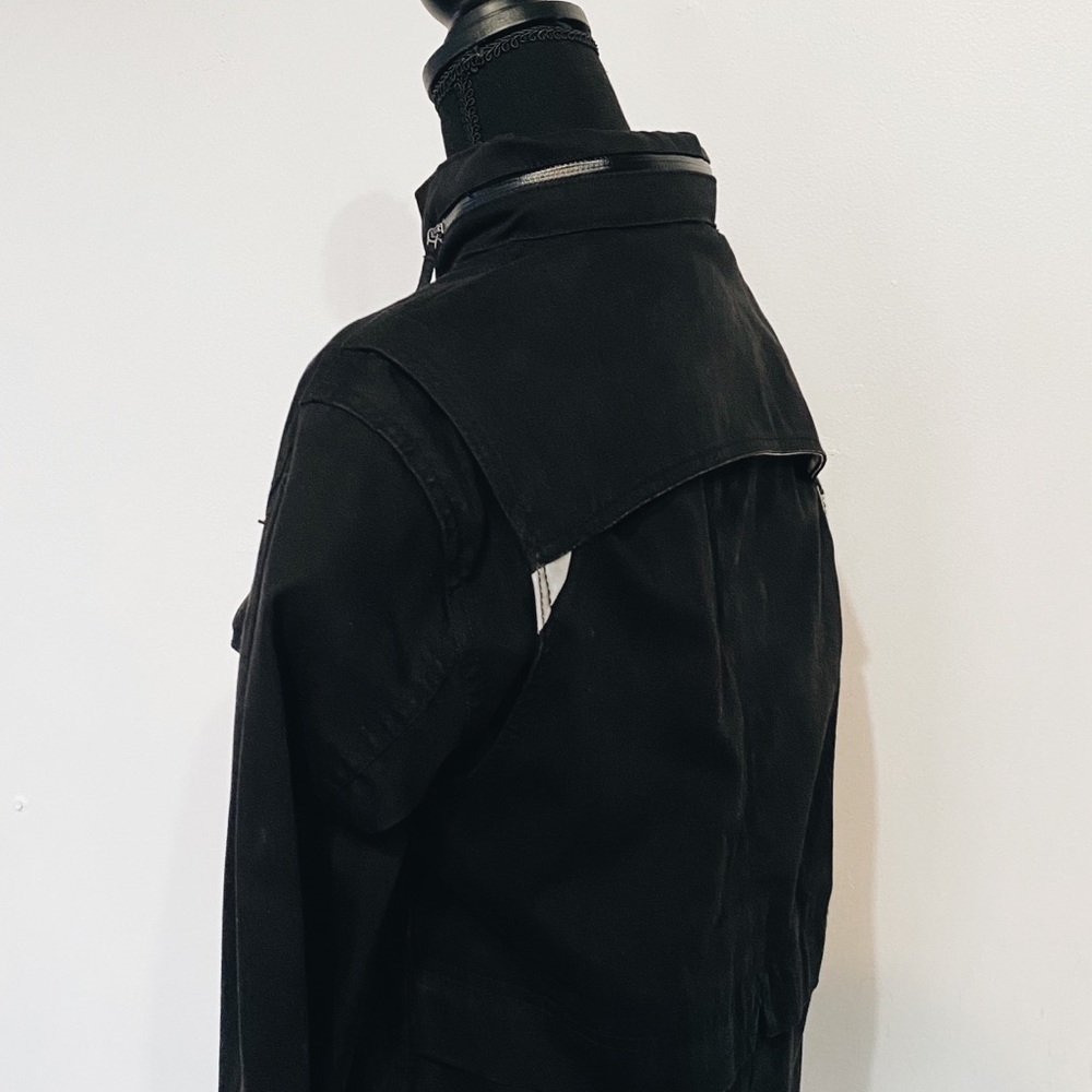 LEVI’S COMMUTER DENIM JACKET